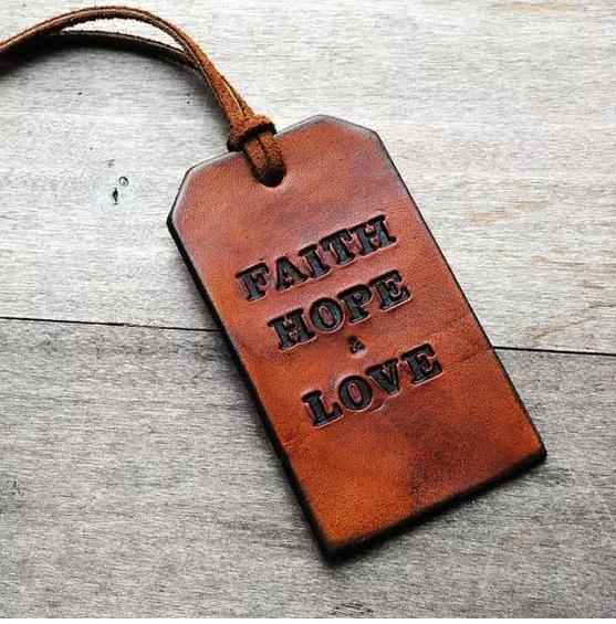 吊牌設(shè)計10-廣州駿業(yè)包裝實業(yè)有限公司 吊牌設(shè)計10