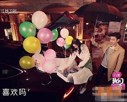 衣服禮盒包裝2-廣州駿業(yè)包裝實業(yè)有限公司 衣服禮盒包裝2