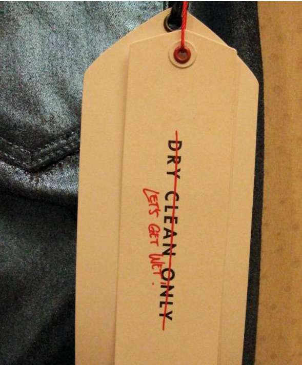 牛仔褲吊牌定做-廣州駿業(yè)包裝實業(yè)有限公司 牛仔褲吊牌定做