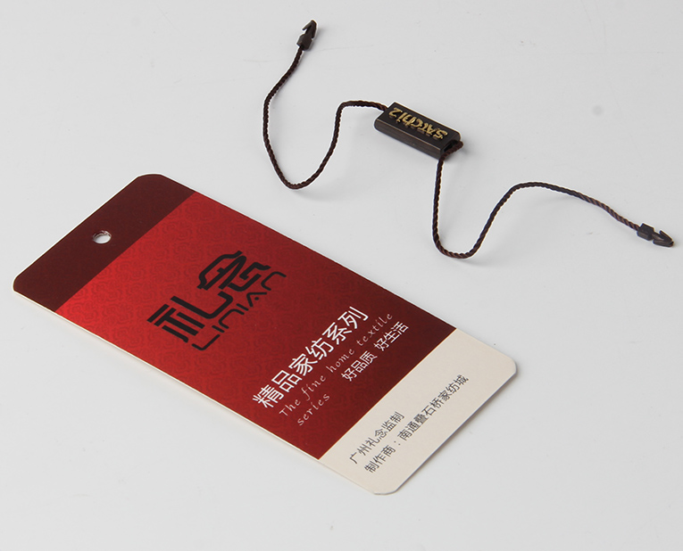 t恤吊牌廠的老師傅急急忙忙買來新的油墨，就是為了透明度