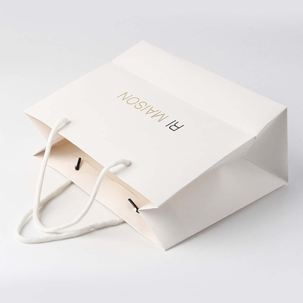 從顏色的轉(zhuǎn)換到文件的格式都決定電子產(chǎn)品禮品袋定做的快慢 從顏色的轉(zhuǎn)換到文件的格式都決定電子產(chǎn)品禮品袋定做的快慢