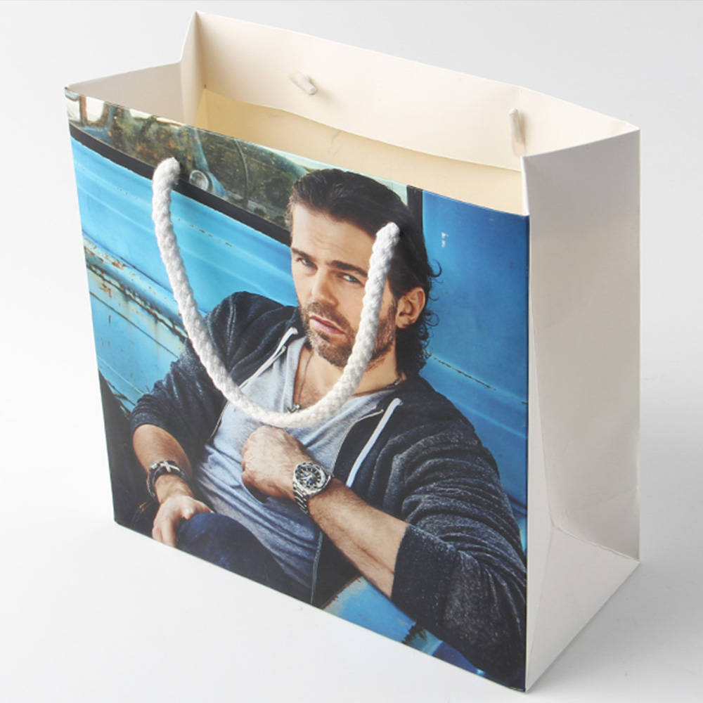 相機紙袋在定做的過程中，縈繞在雞眼身邊的兩個小知識